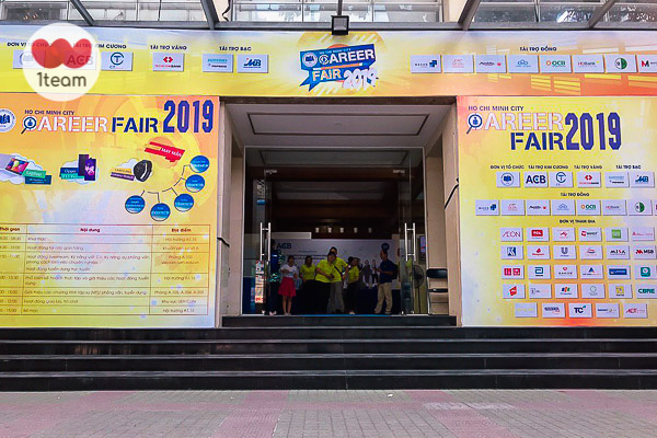 Gian hàng Ngày hội việc làm Career Fair 2019 UEH ĐH Kinh tế TP.HCM